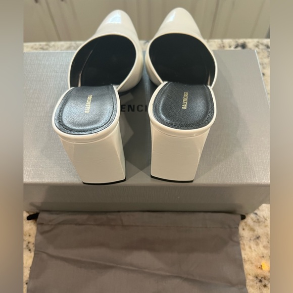 BALENCIAGA 80 MM OPTIC WHITE HEELED MULES, CALF LEATHER, made Italy - Picture 5 of 16